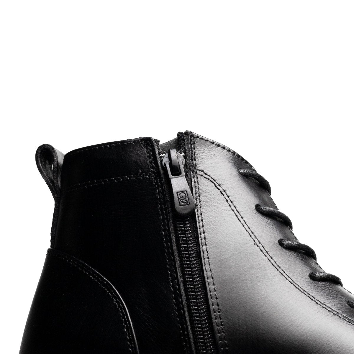 Boots Derby Noir | Le cuir brut pour ceux qui marchent dans la boue avec classe | - Cosmos - Algerie