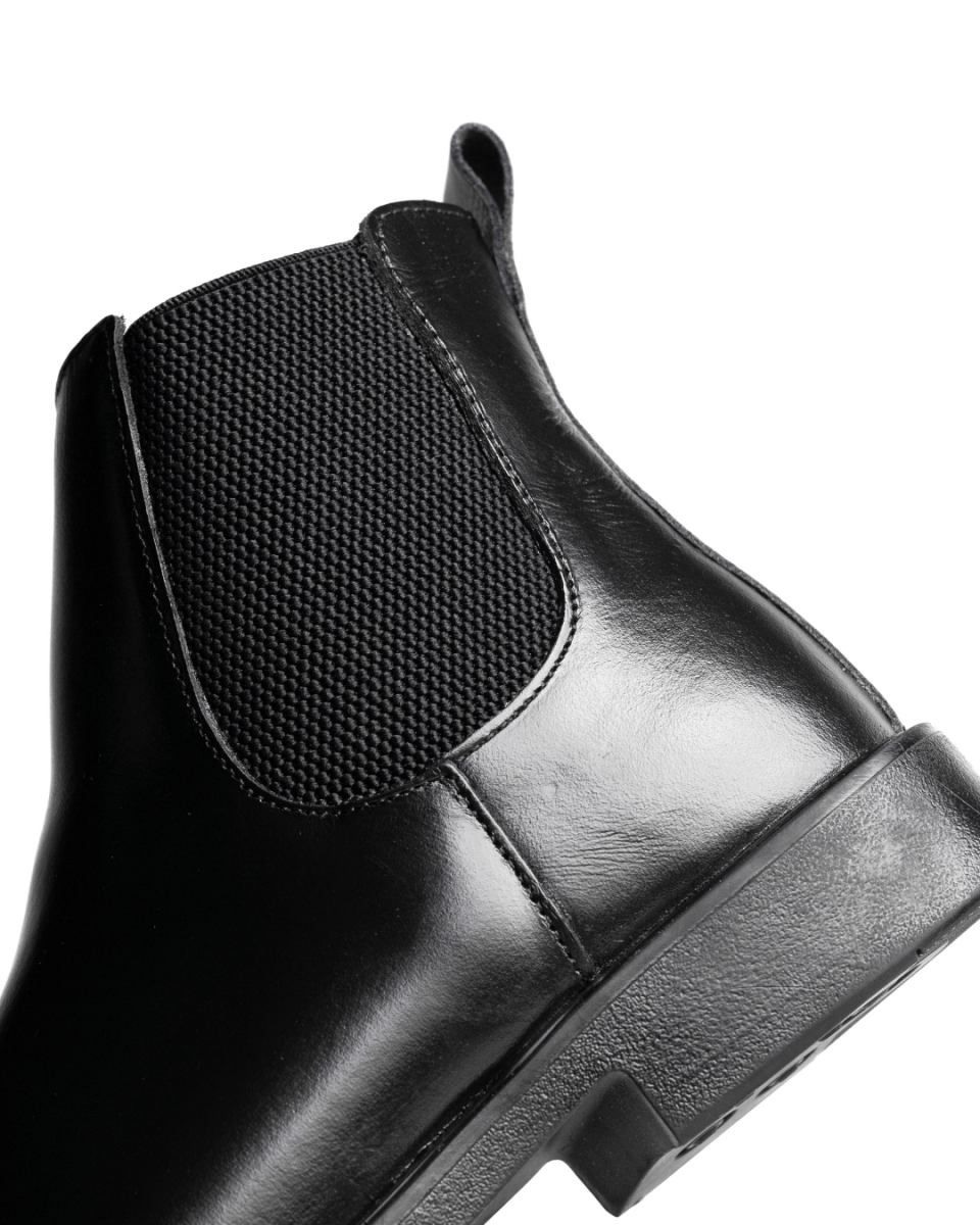 Image of حذاء تشيلسي أنيق أسود – السلاح النهائي للأسلوب الرصين – كوزموس – الجزائر